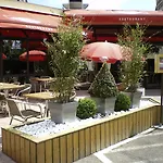 Centre Rive Droite Hotel