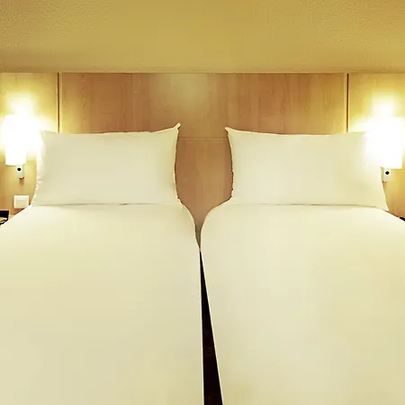 Centre Rive Droite Hotel