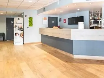 Centre Rive Droite Hotel 3*