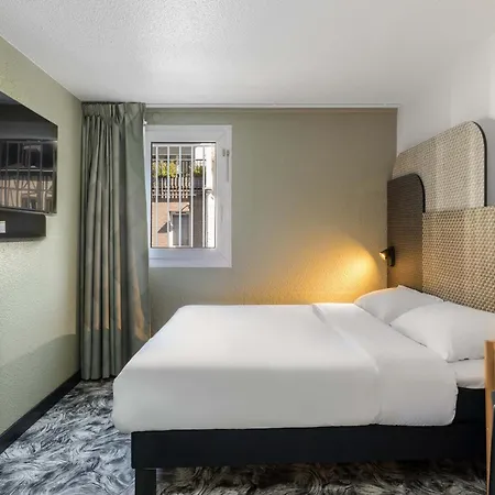 Centre Rive Droite Hotel