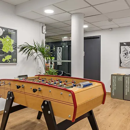 Centre Rive Droite 3*