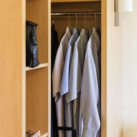 Centre Rive Droite Hotel 3*