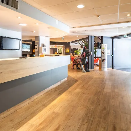 Centre Rive Droite Hotel