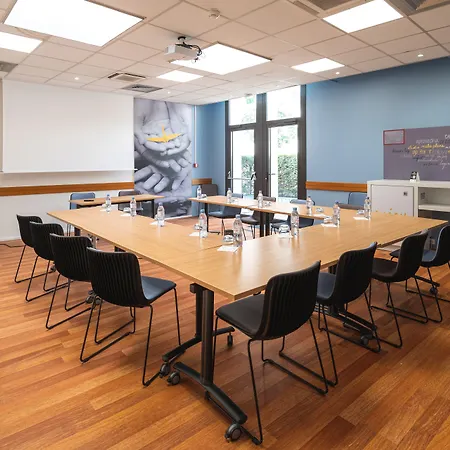 Centre Rive Droite 3* Rouen