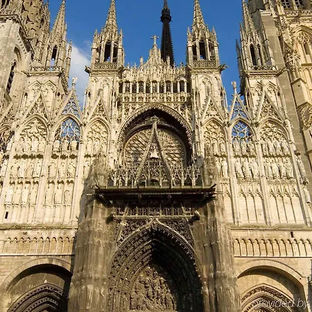 Centre Rive Droite 3* Rouen