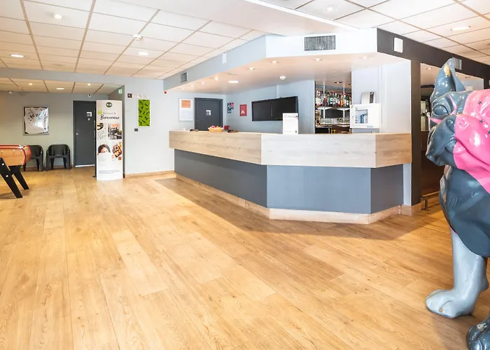 Centre Rive Droite 3* 鲁昂