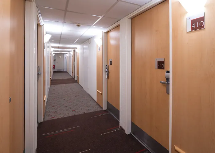 酒店 Centre Rive Droite 3*