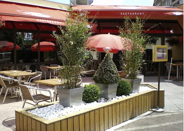 酒店 Centre Rive Droite 3*